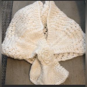 Rosette scarf